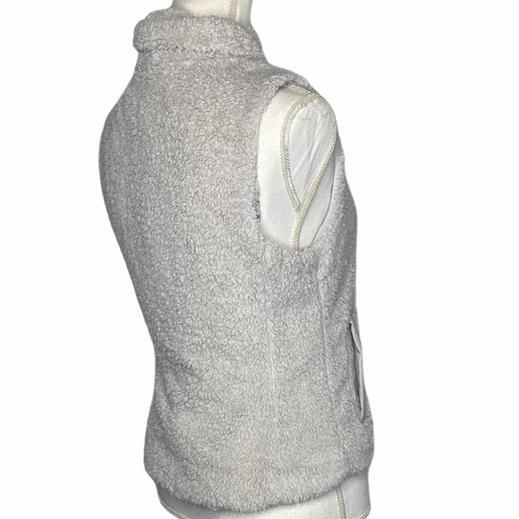 Patagonia Fleece Women’s Vest - Picture 6 of 12